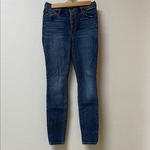 CAbi Women's button fly Skinny Jeans in Dark Blue, size 6